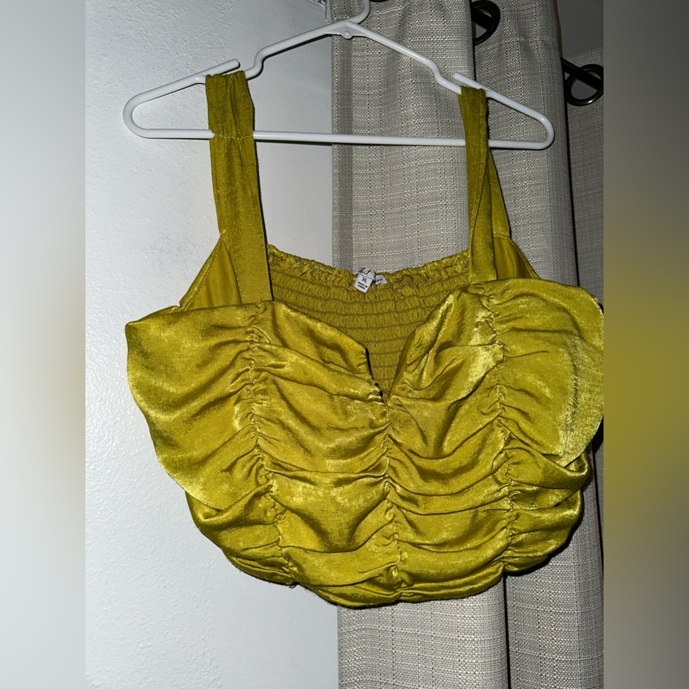 Ruffle crop top